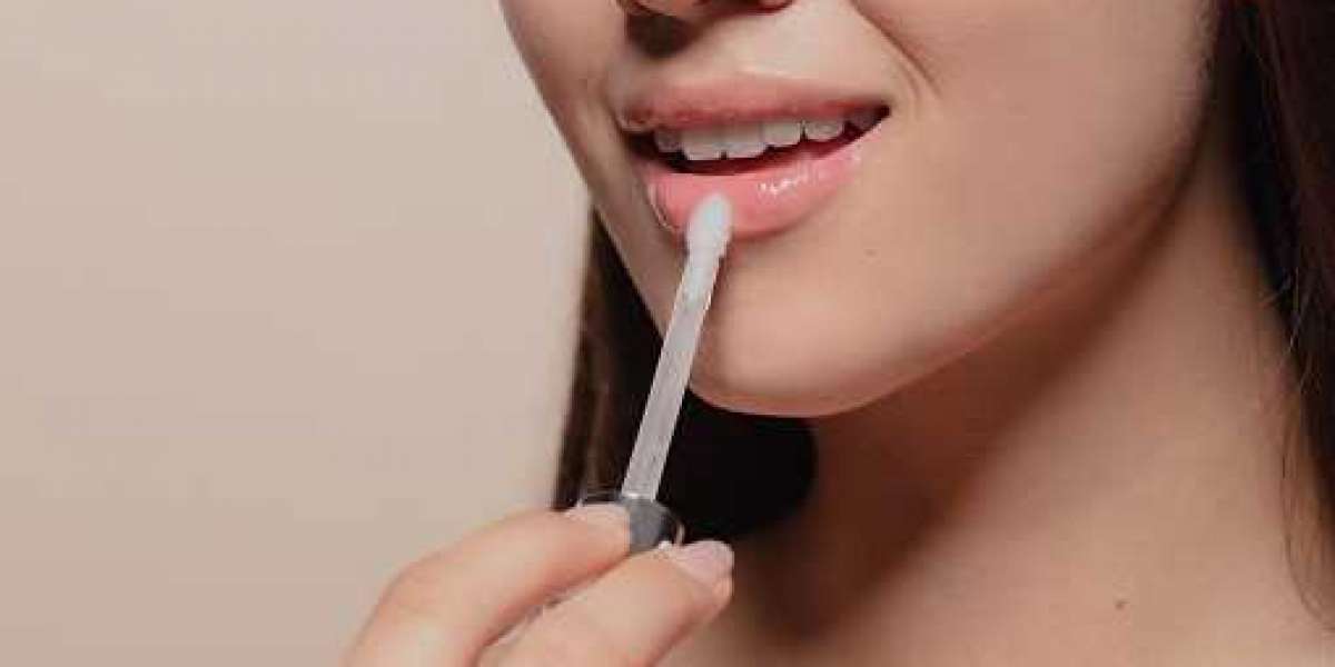 Lip Gloss Market Share of Top Companies with Application, and Forecast 2027