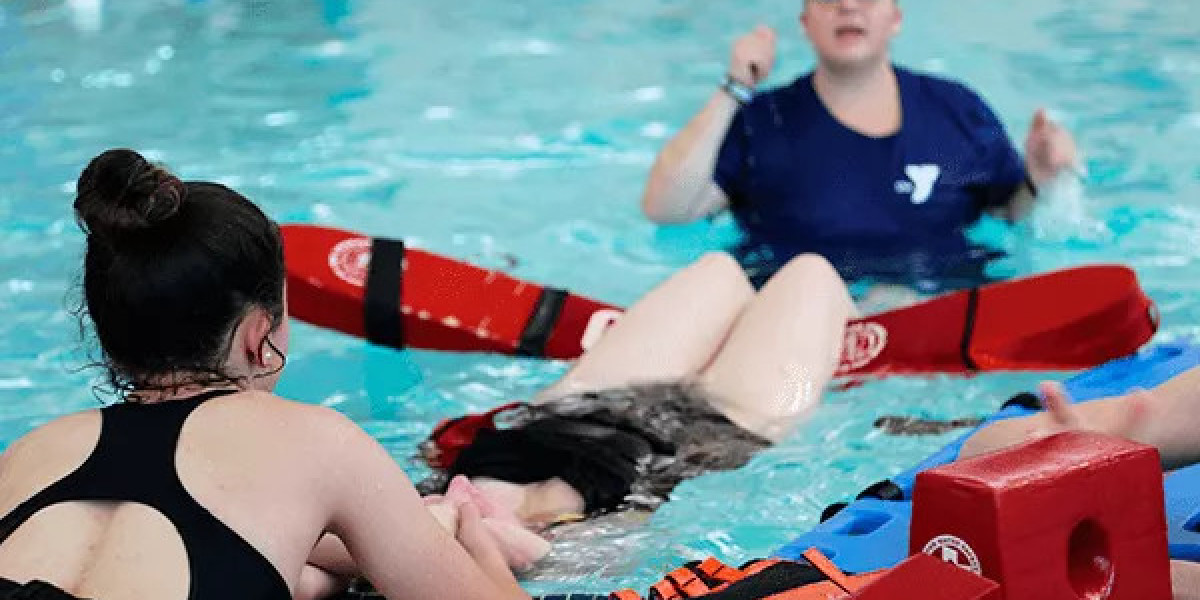 Top 5 Benefits of Taking a Lifeguard Course