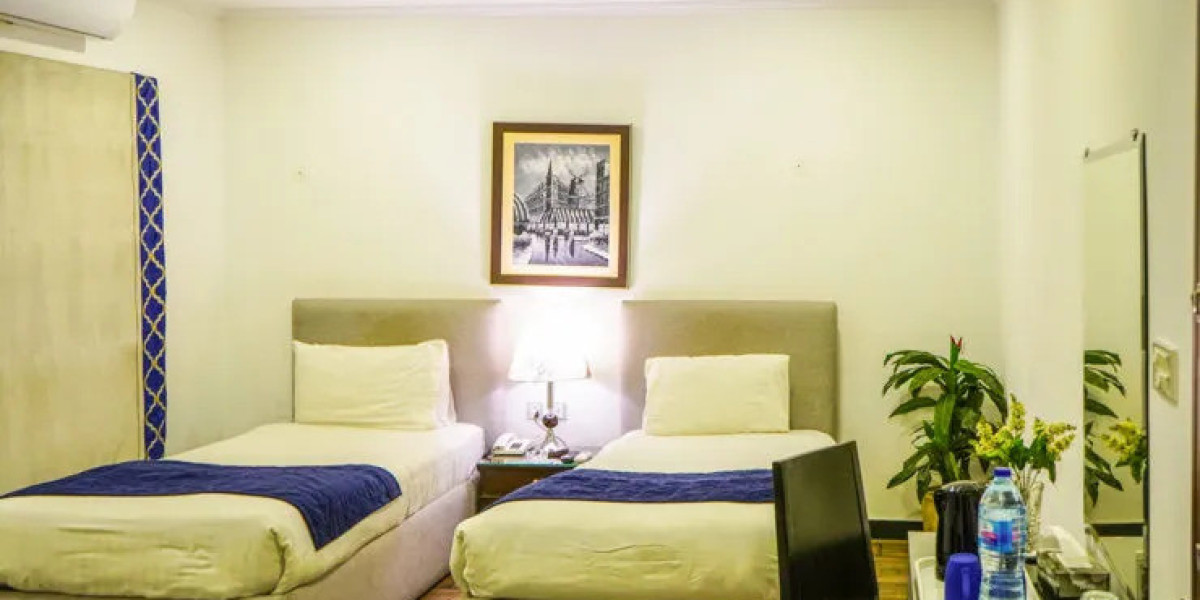 "Lahore's Premier Family Hotels: Where Comfort Meets Convenience"