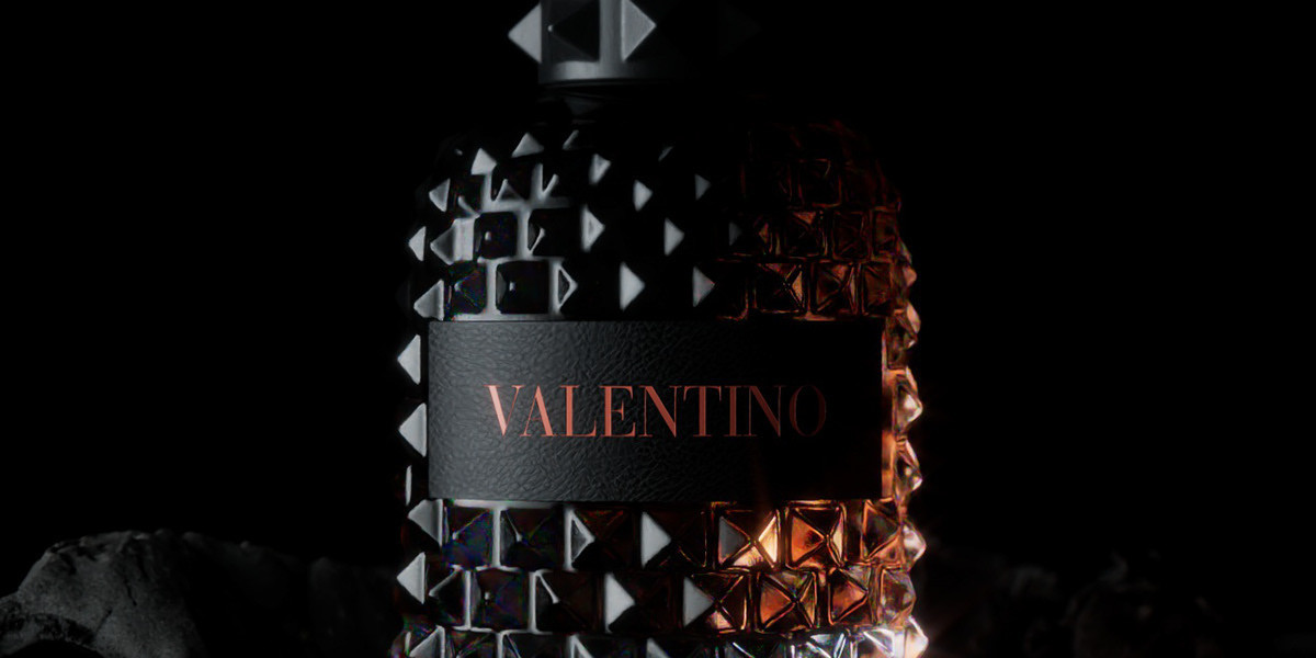 Exploring the World of Valentino Perfume: A Symphony of Luxury and Elegance