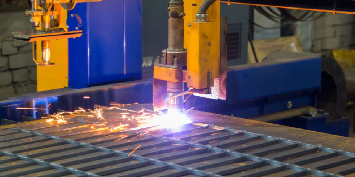 10 Key Trends Shaping the France Metal Fabrication Equipment Market