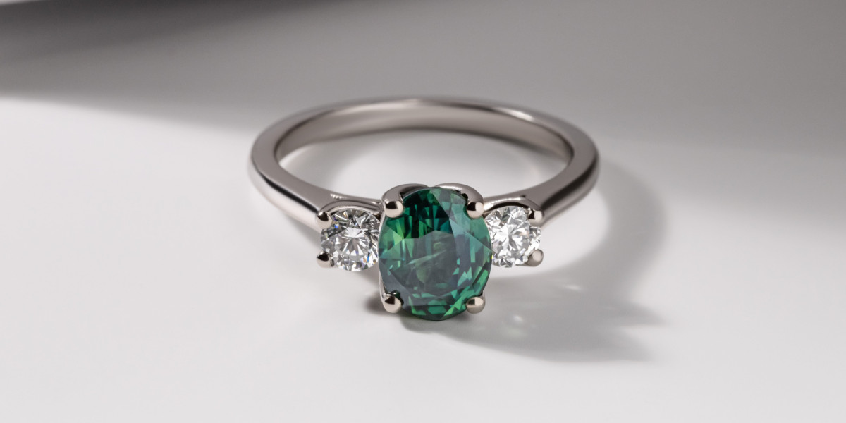 Rare Beauty: Discovering the Green Diamond Ring UK