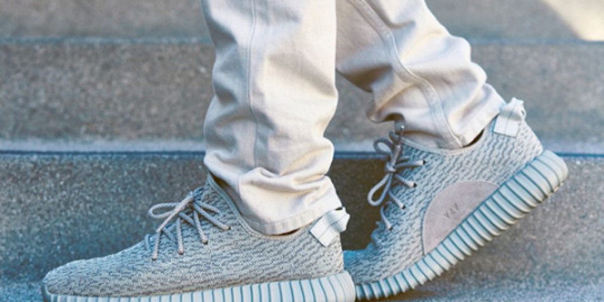 穿出自我風格：Yeezy 350的不同搭配技巧分享！