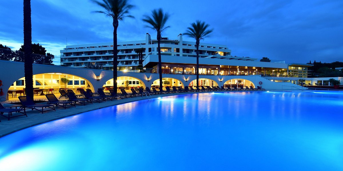 Luxury and Comfort in Portugal: Algarve Hotels Reviewed by exclusivetravel
