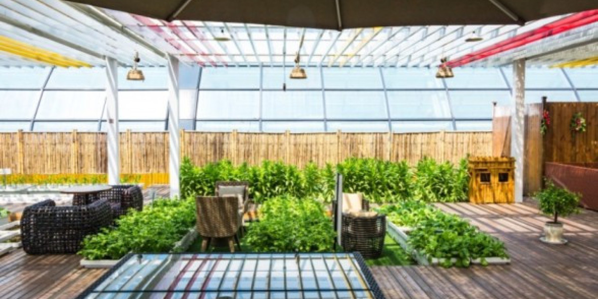 How to Choose the Best Patio Cover for Your Home