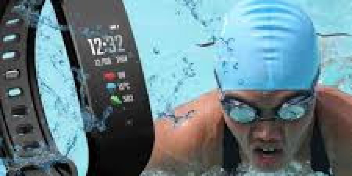 Smart Swimming: Fitness Tracker for Swimmers