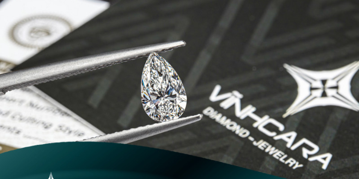 Tại sao nhẫn kim cương là biểu tượng tình yêu?