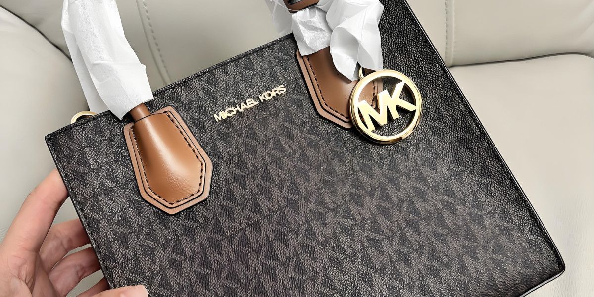 Michael Kors 包包全解析｜托特包、後背包推薦＆Jaycee 經典雙肩包熱賣中