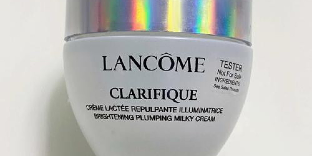 蘭蔻Lancome人氣推薦｜蘭蔻粉餅、化妝水、小黑瓶、超极光亮白弹嫩保湿霜解析