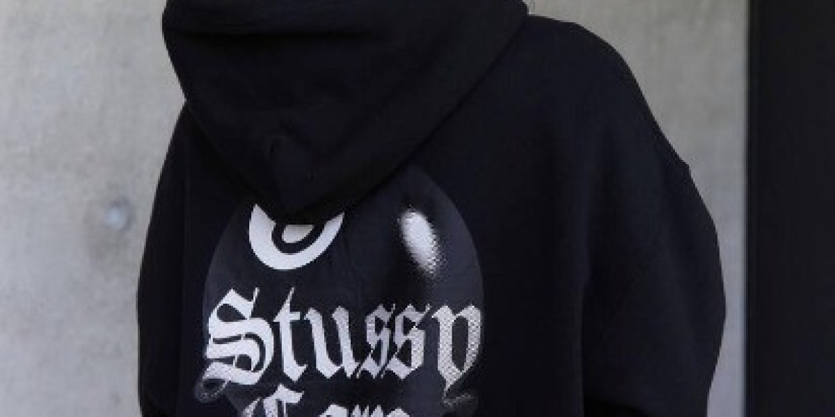 Why Is the Stussy 8 Ball Hoodie Still Iconic?