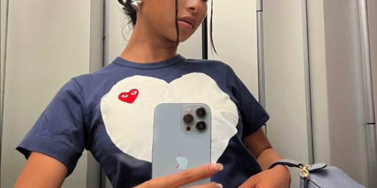 Are Comme des Garçons Pieces Practical for Everyday Wear