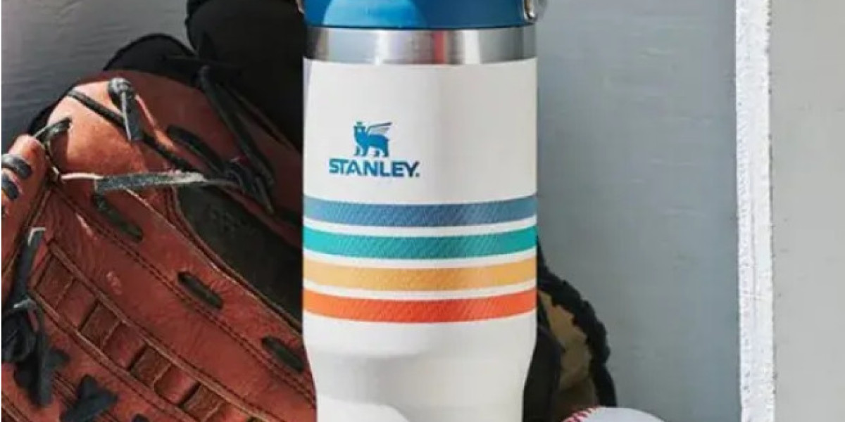 為甚麼大家都在買？解密 Stanley冒險系列飲管杯2.0 的五大優勢！