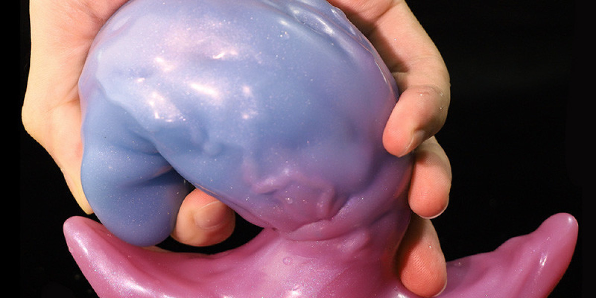 How to use sex toys safely and clean them properly?