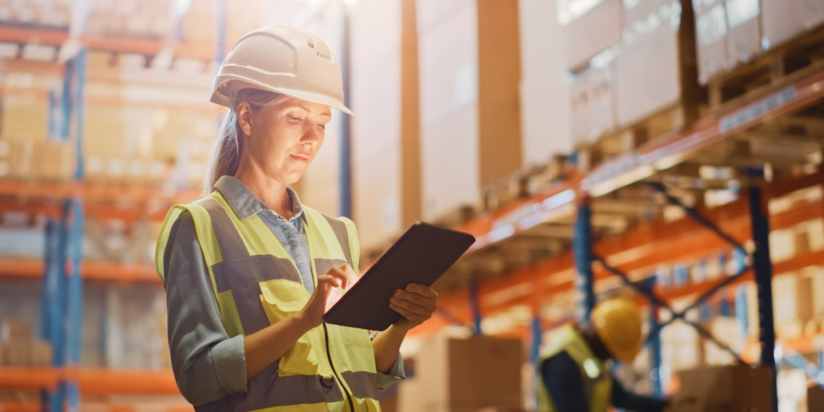 Connected Worker Transformation Powered by RUCKUS Networks