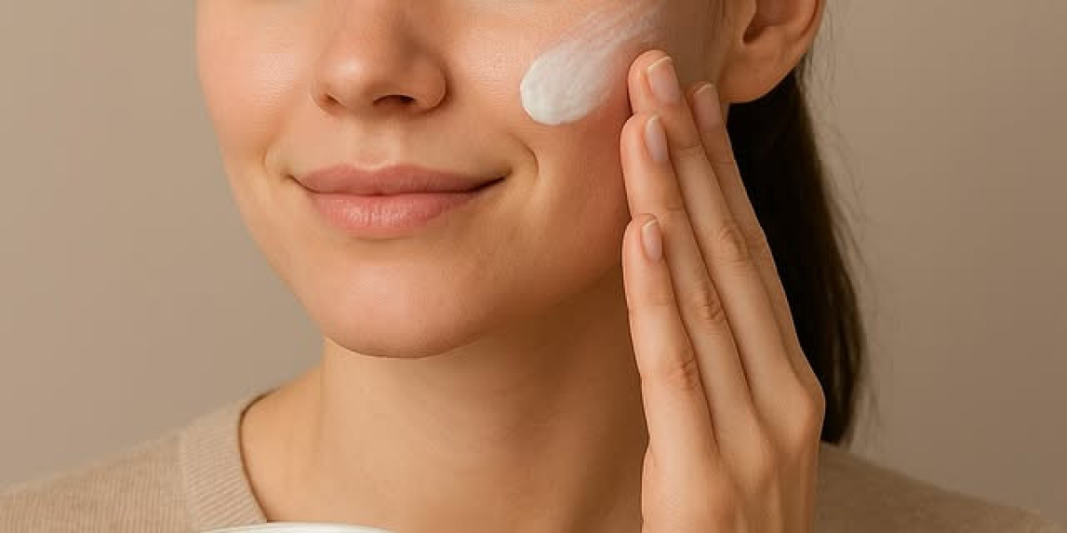 https://www.facebook.com/RinaviaSkinRenewingDayCream/
