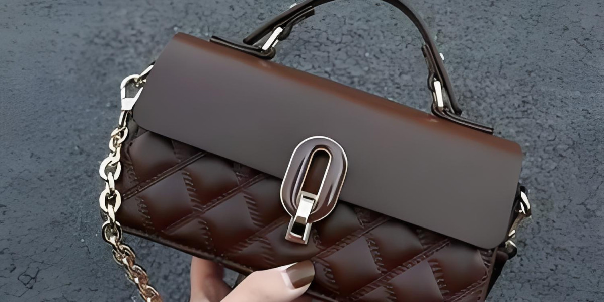 Michael Kors 台灣門市｜MK 斜背包、三層斜背包與 Jet Set 小方包全解析