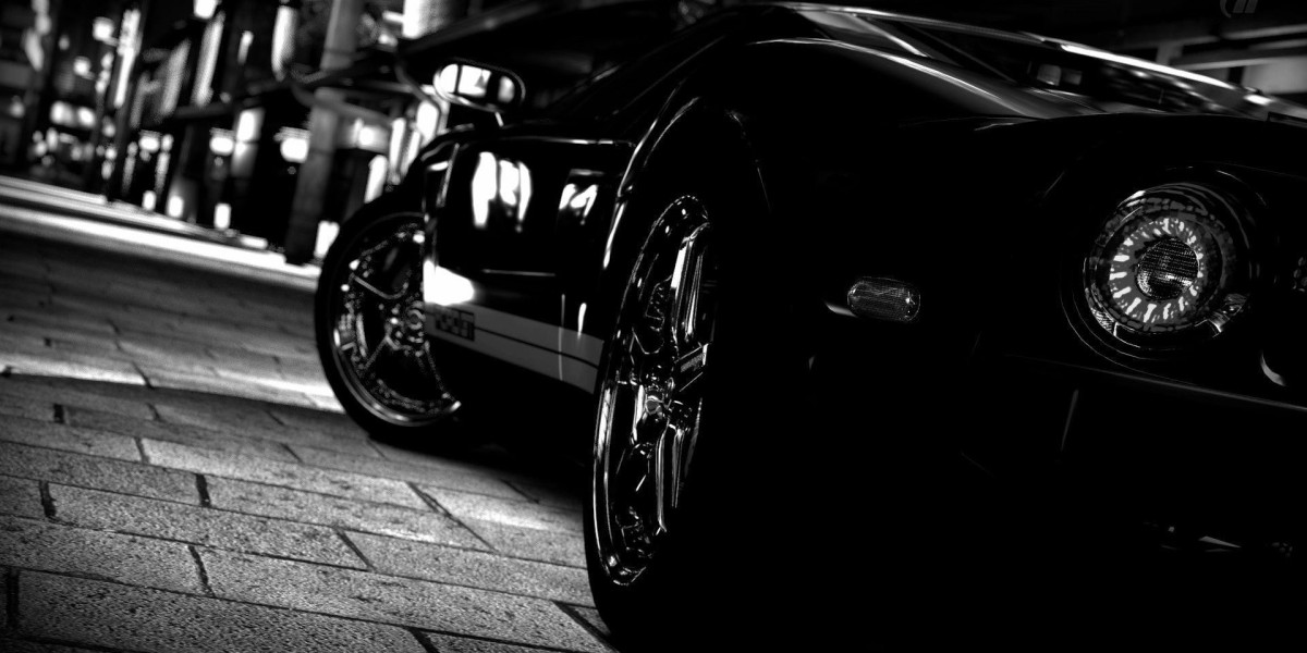 Hassle-Free Travel from Logan Airport to Downtown Boston with the Best Limo Service Boston
