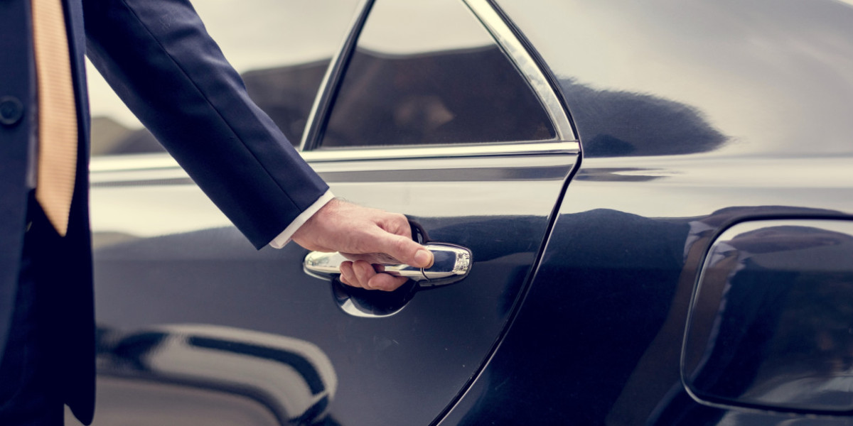 Experience Luxury and Comfort with Los Angeles to Santa Barbara Drive