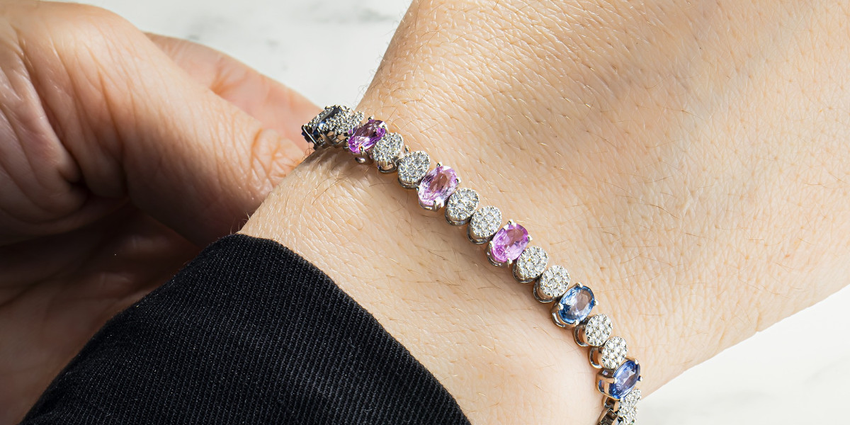 Why a 30 Carat Diamond Ring Defines Ultimate Glamour