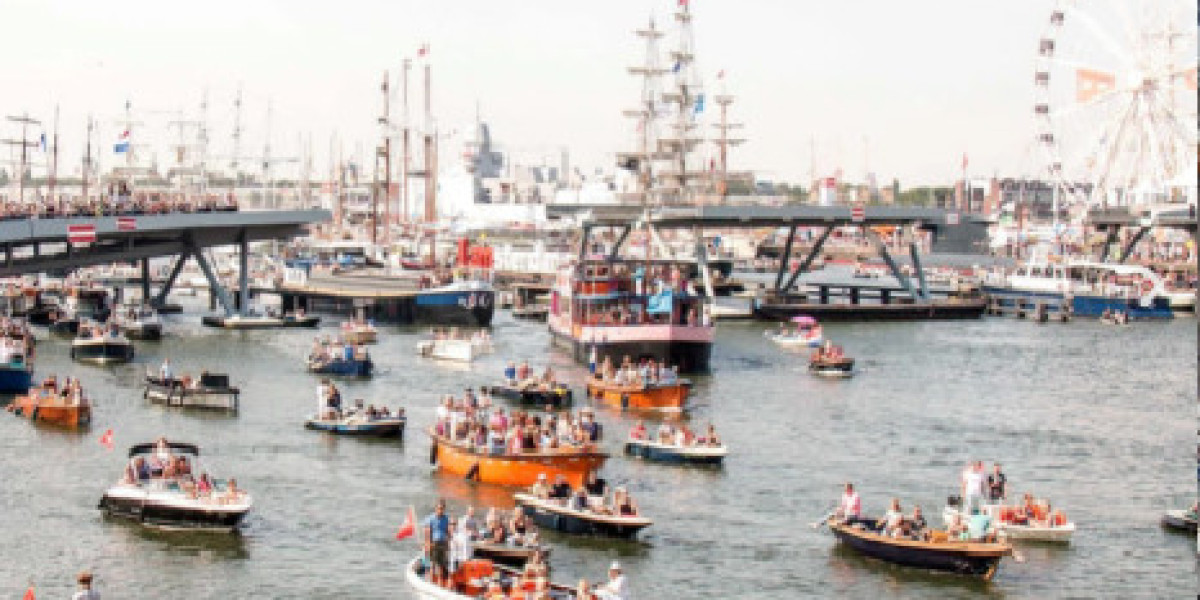 Amsterdam Light Festival Boat Tour